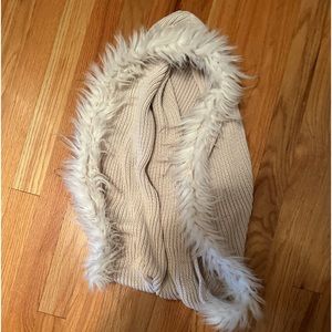 Cabi Twist Scarf #3000